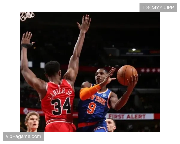 内马尔连续强突制造威胁，关键战主导进攻撕开防线