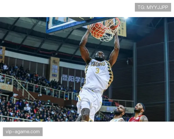 沃西通过内线强攻提升得分效率，显著拉开与同期中锋差距